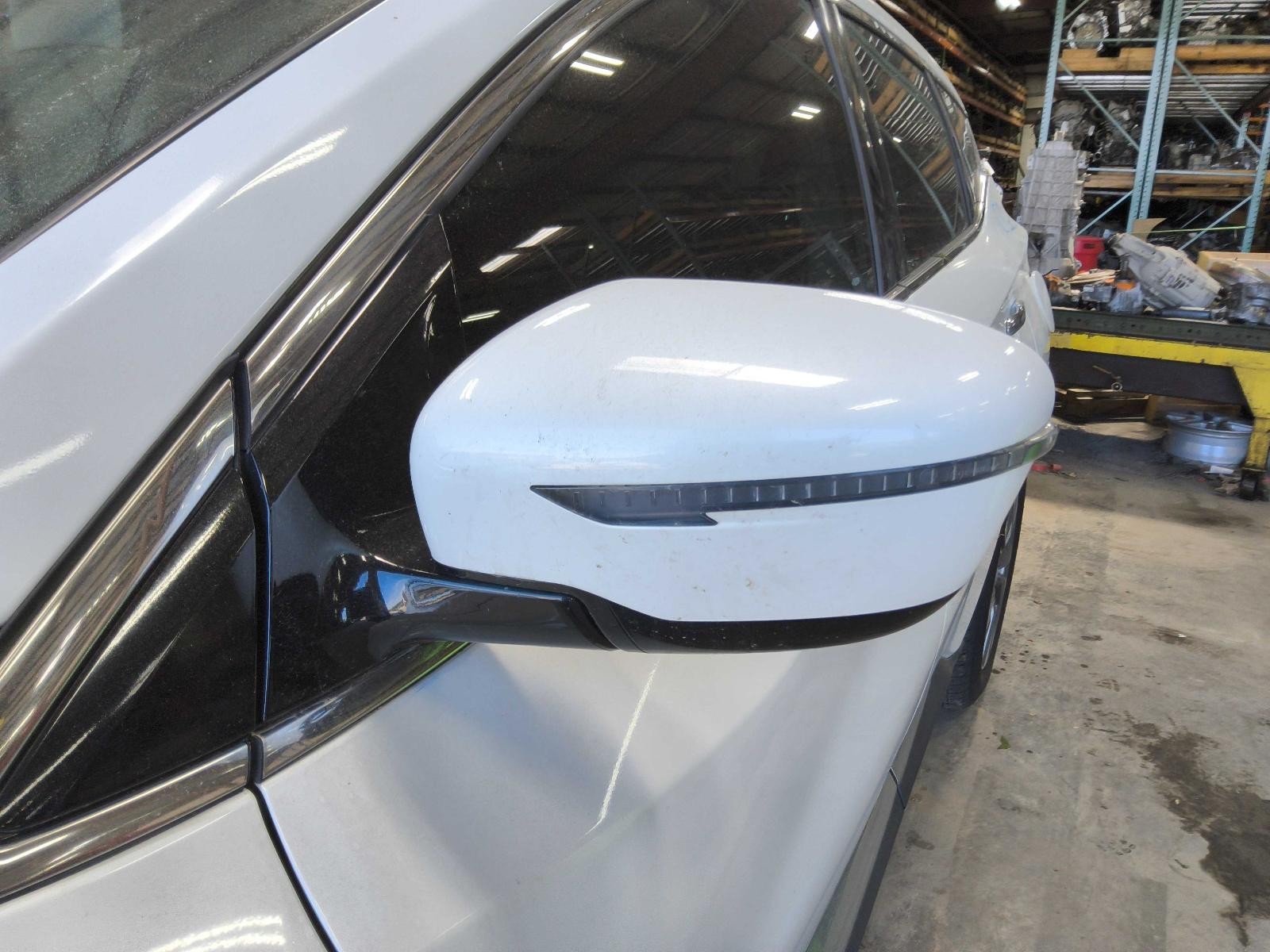 Used Battery Tray fits: 2016 Nissan Murano Grade A