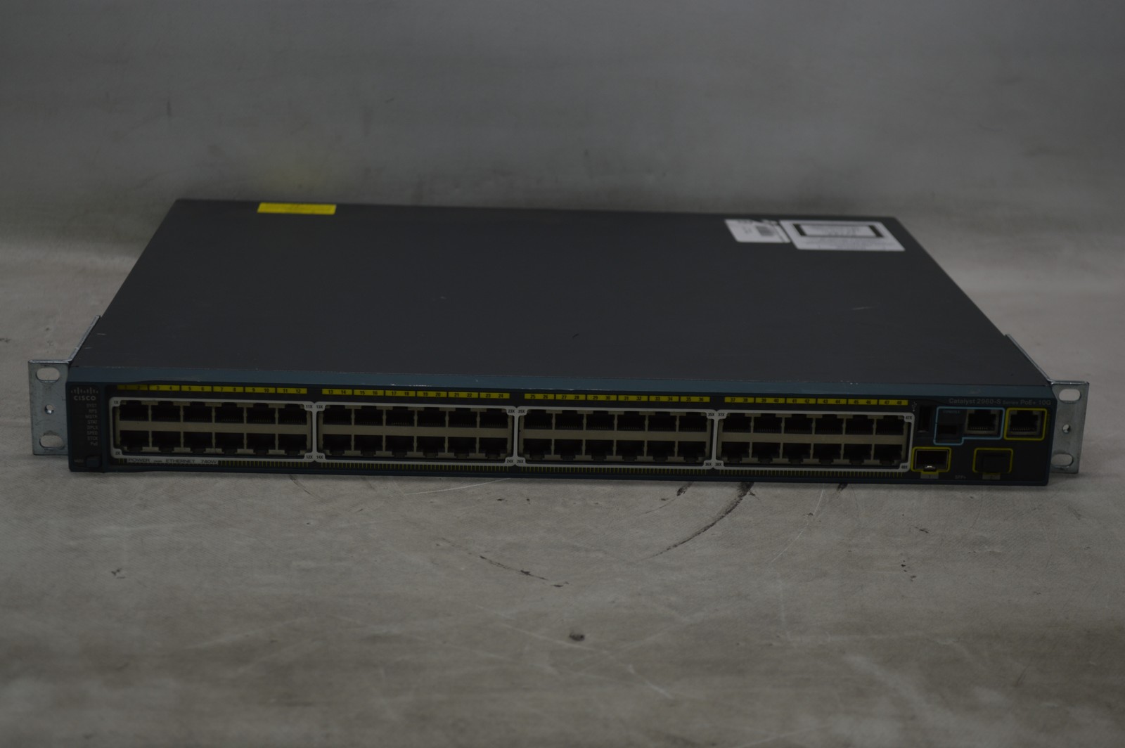 Cisco Systems C2960S-48FPD-L V04 Network Switch