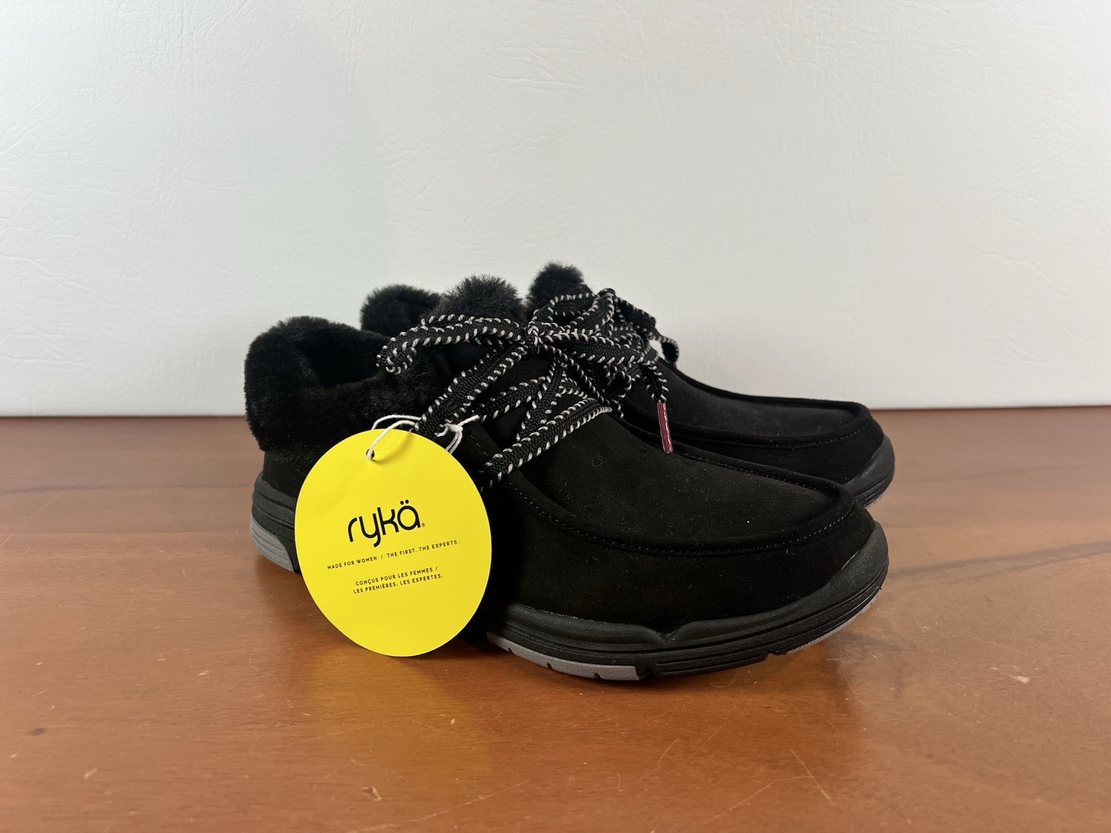 New Ryka Avid Slip On Shoes Women’s Sz 6W Black Faux Fur Lined Water Resistant