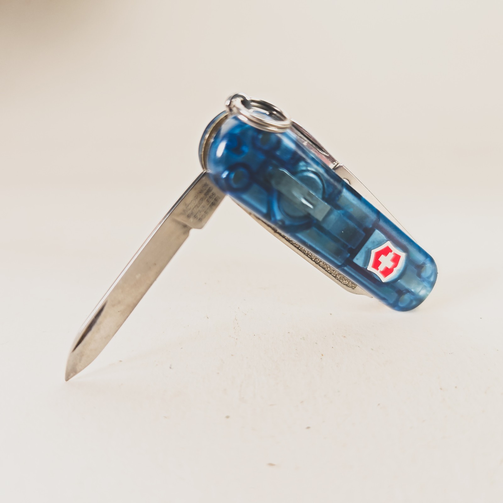 Victorinox Signature Lite Swiss Army Transparent Blue With Red LED Pen 58mm