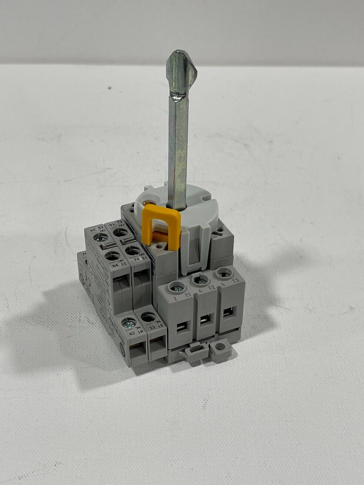 New! Allen Bradley 194E-A16-1753 Load Switch W/ 194E-A-P22 Auxiliary Contact