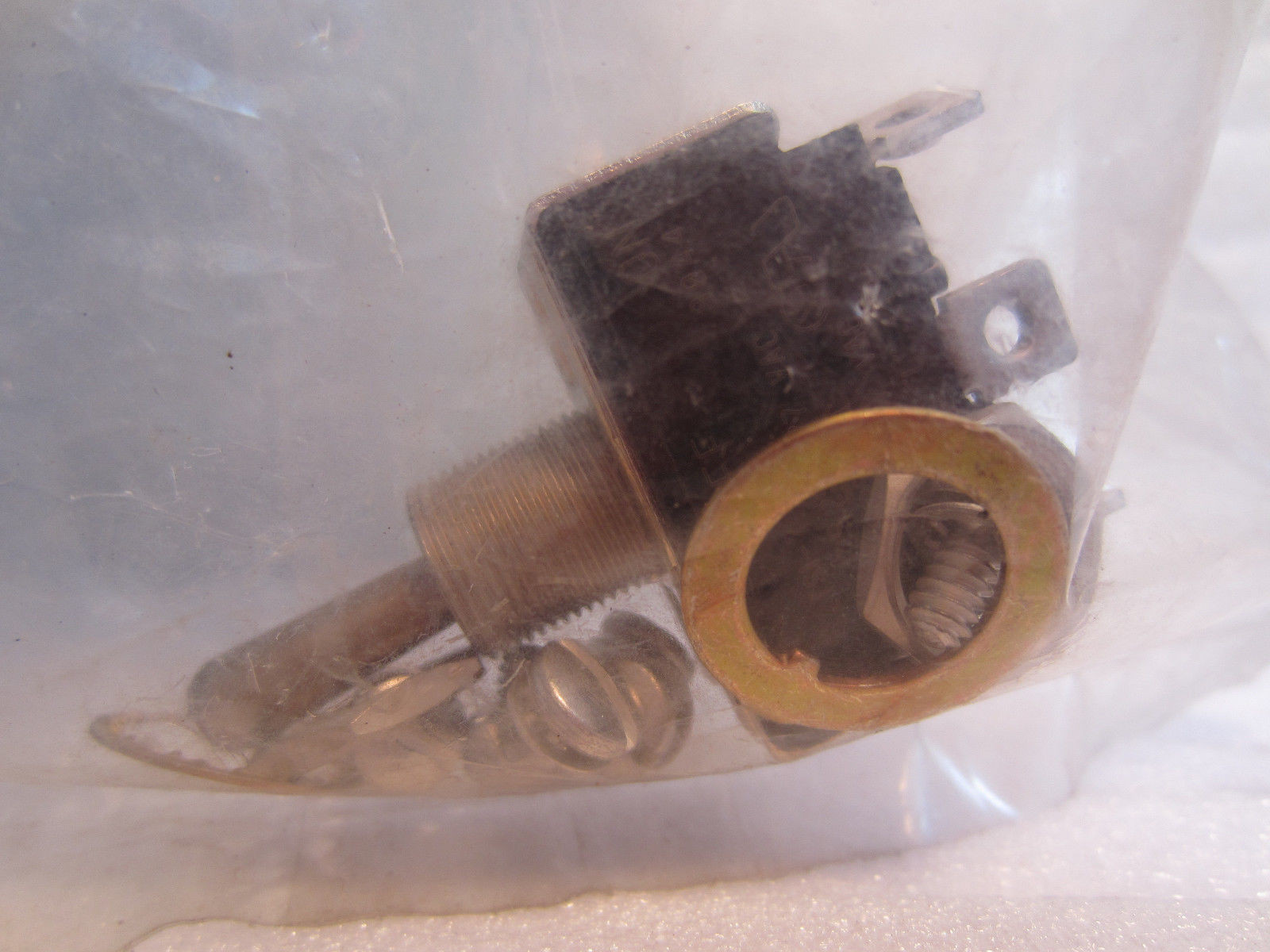 Honeywell Microswitch S12TS1-7 512TS1-7 3-Position Toggle Switch 10A NOS
