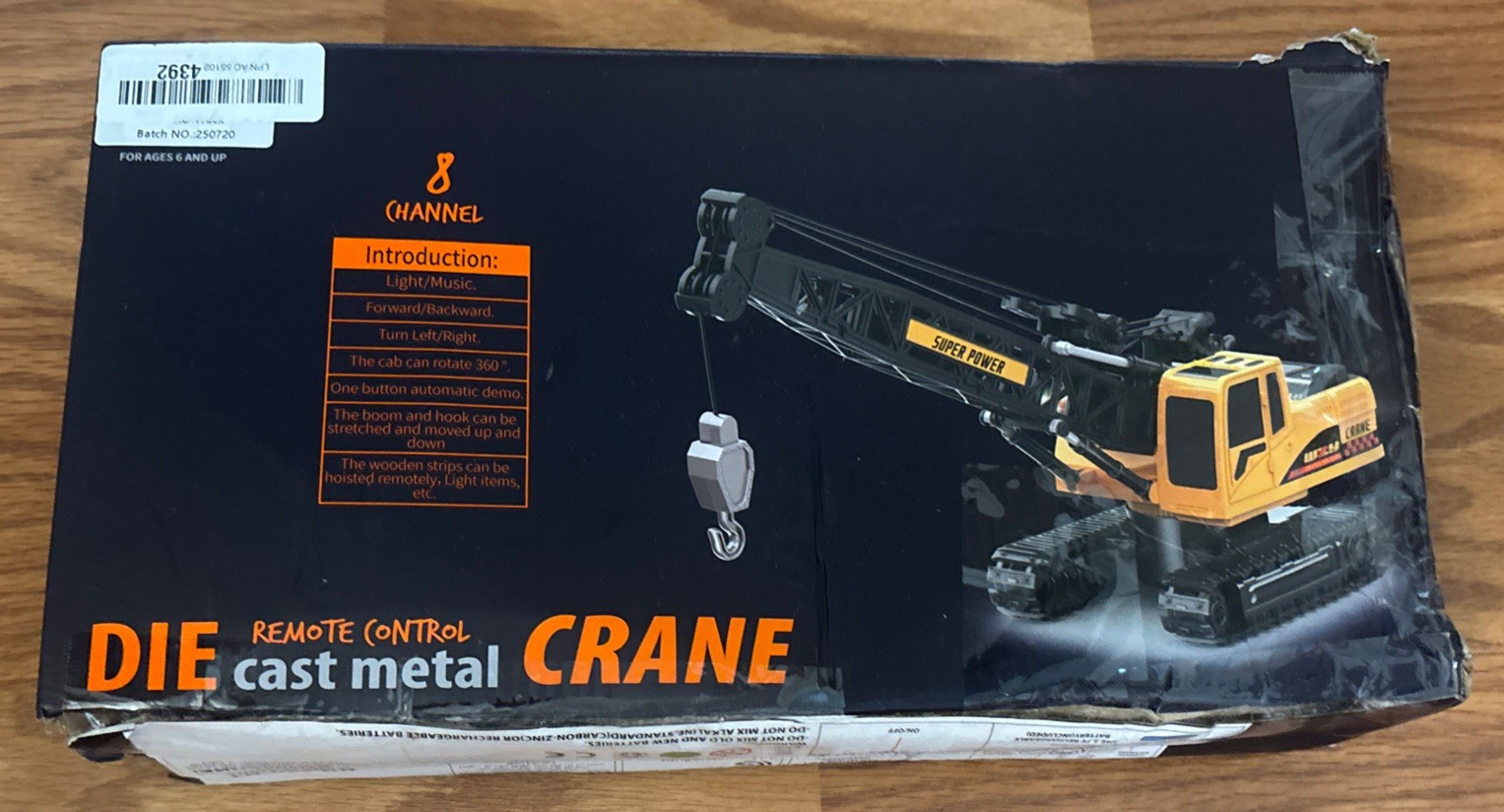 690-D1 Remote Control RC Die Cast Metal Crane 8-Channel Lights Music 360° Rotate