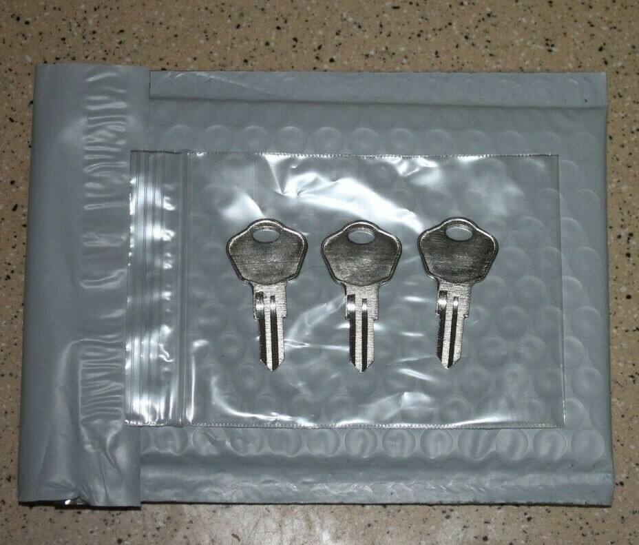 3 keys for all types of Sentry Safe with code on the front of the lock 3A2-3W2