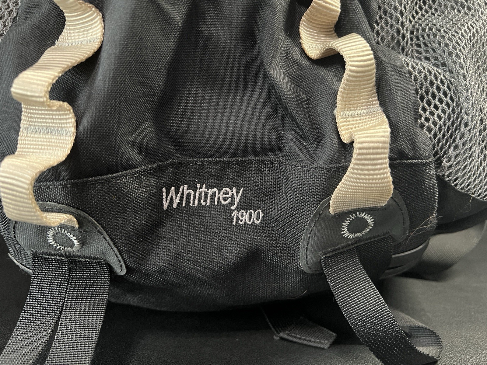 Kelty Whitney 1900 Black Backpack Hiking Hydration Daypack Style 22033060