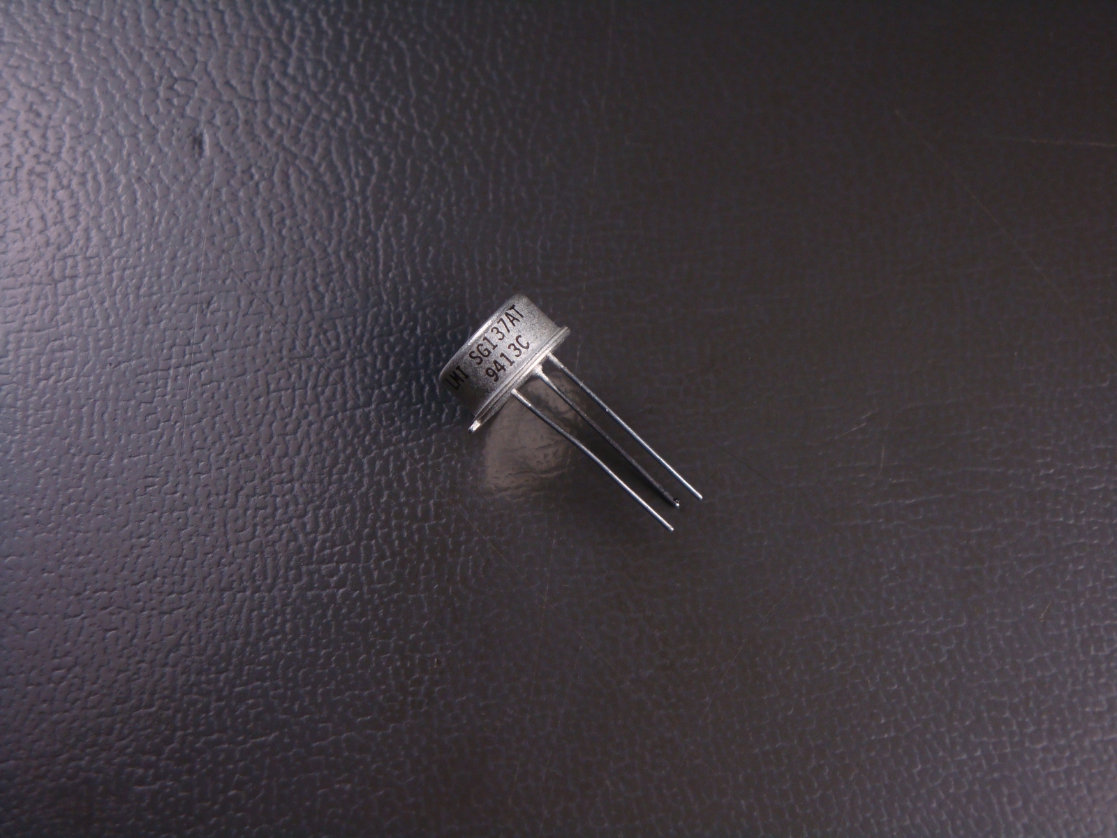 SG137AT Linfinity Microelectronics LMI Negative Adjustable Regulator 1.5A TO-39