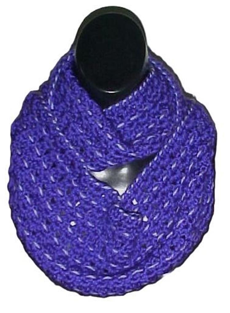 Hand Crochet Infinity Scarf/Neck Warmer #139 Purple/Lavender New