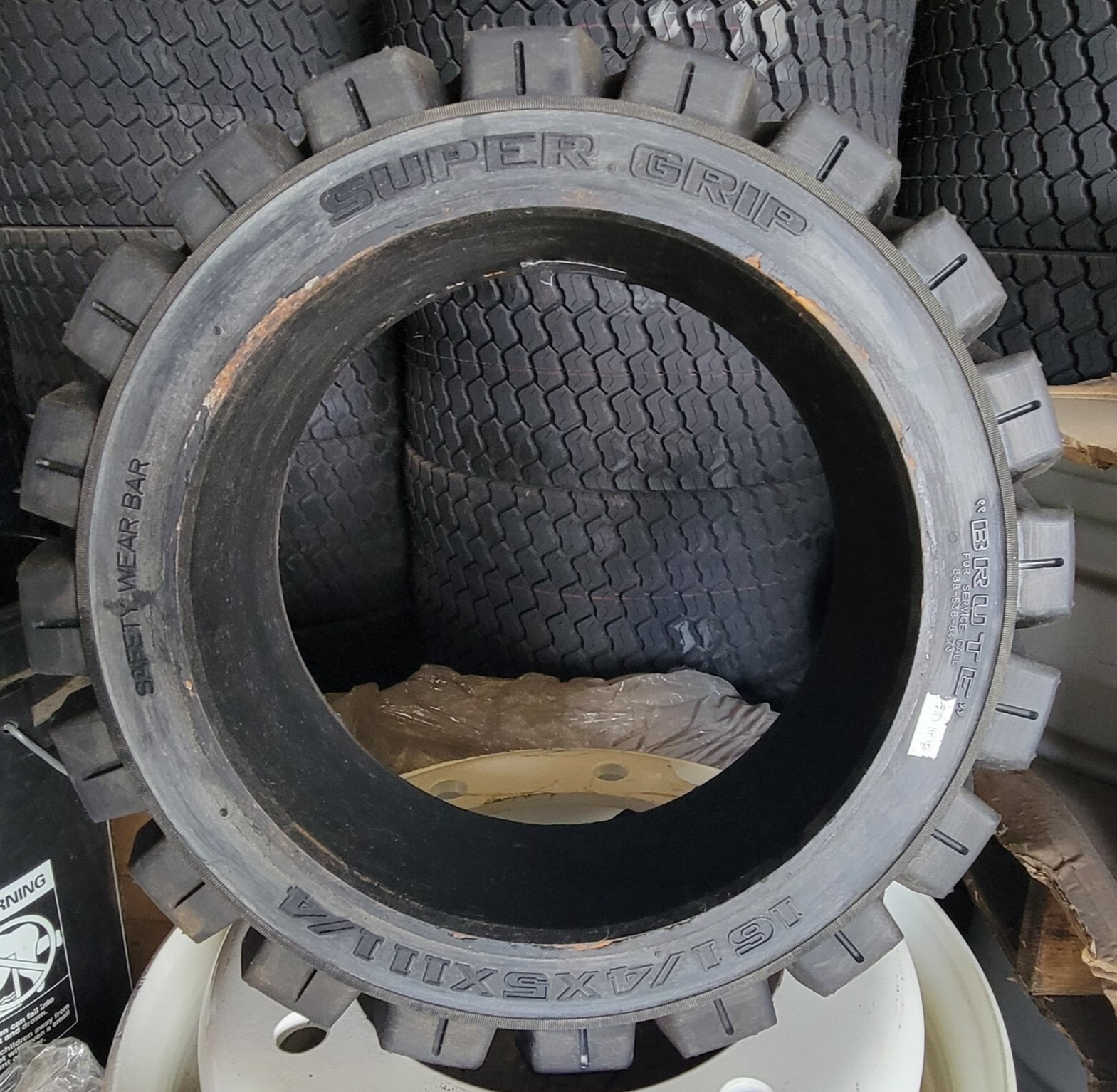 16-1/4x5x11-1/4 SUPER GRIP SOLID PRESS ON TRACTION FORKLIFT TIRE QTY 2