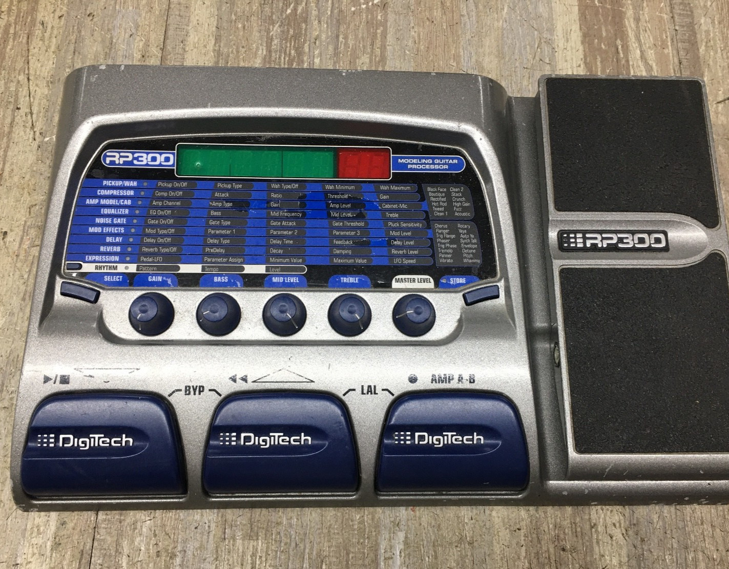 DigiTech RP300 Modeling Guitar Processor Multi-Effects Pedal/free shipping