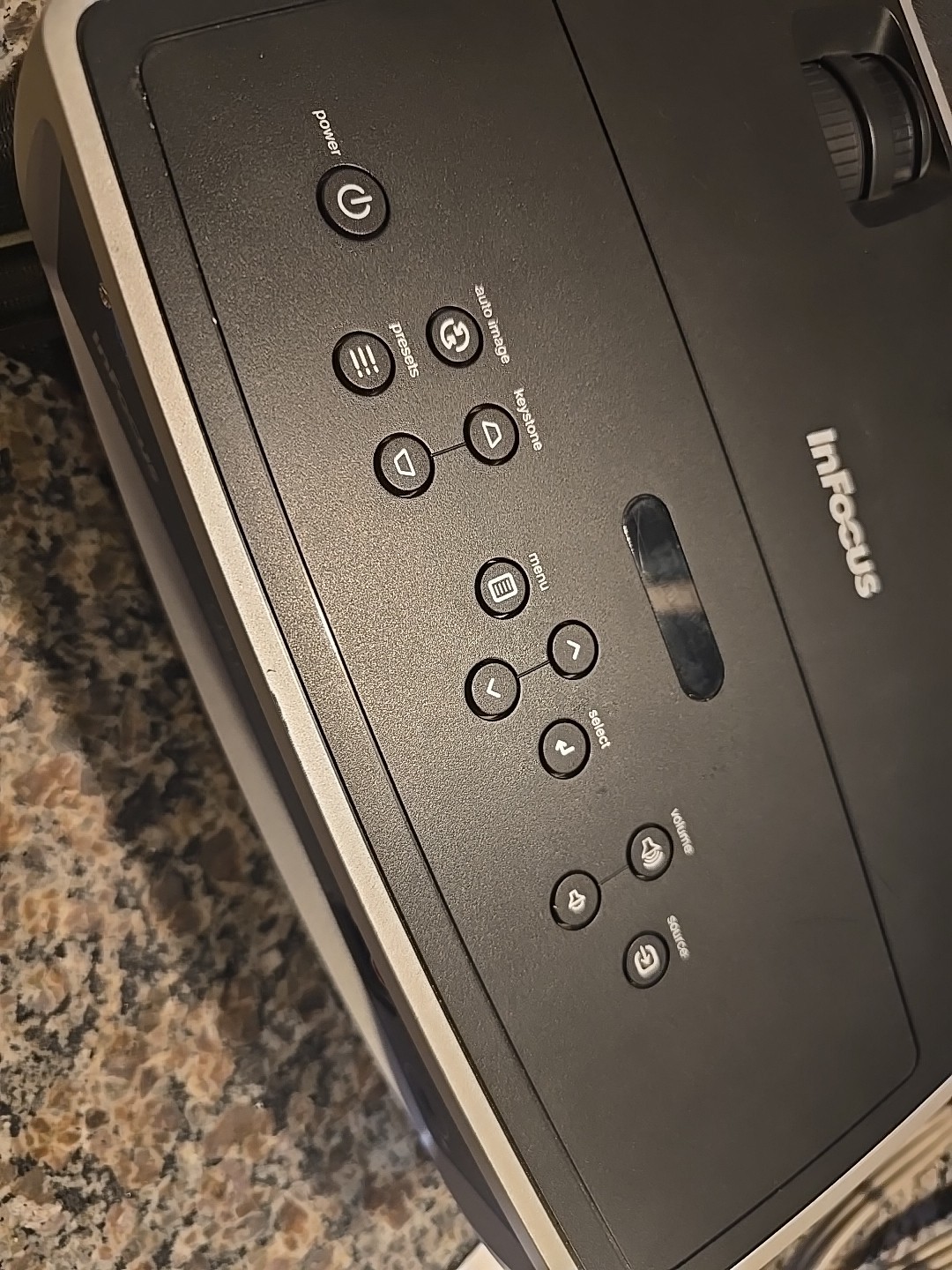 InFocus IN26+ W260 DLP Projector