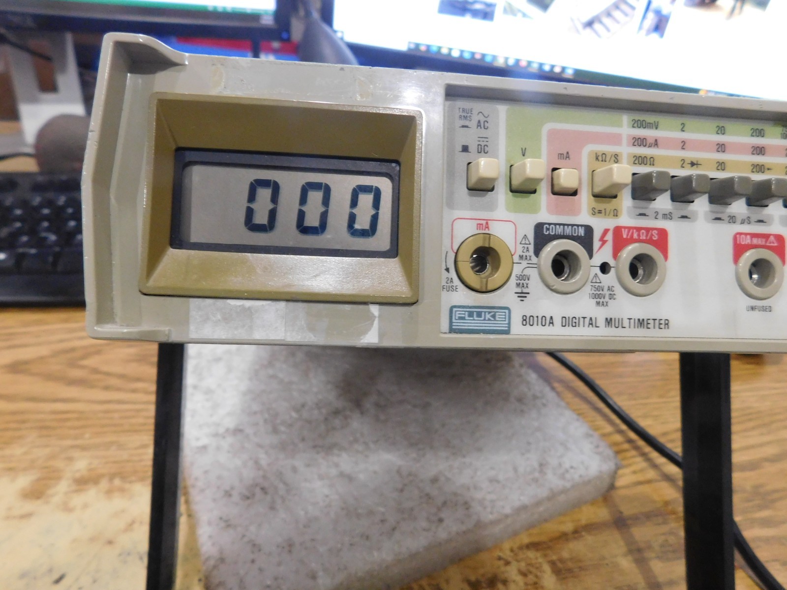 Fluke Model 8010A Digital Multimeter