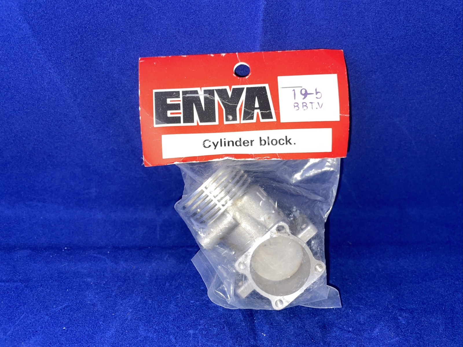 ENYA19-5 BB CRANKCASE ASSY NIP