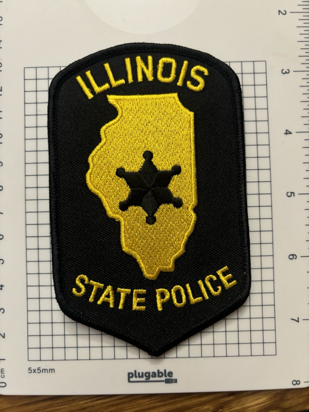 ILLINOIS STATE POLICE : Trooper -NEW SHOULDER PATCH