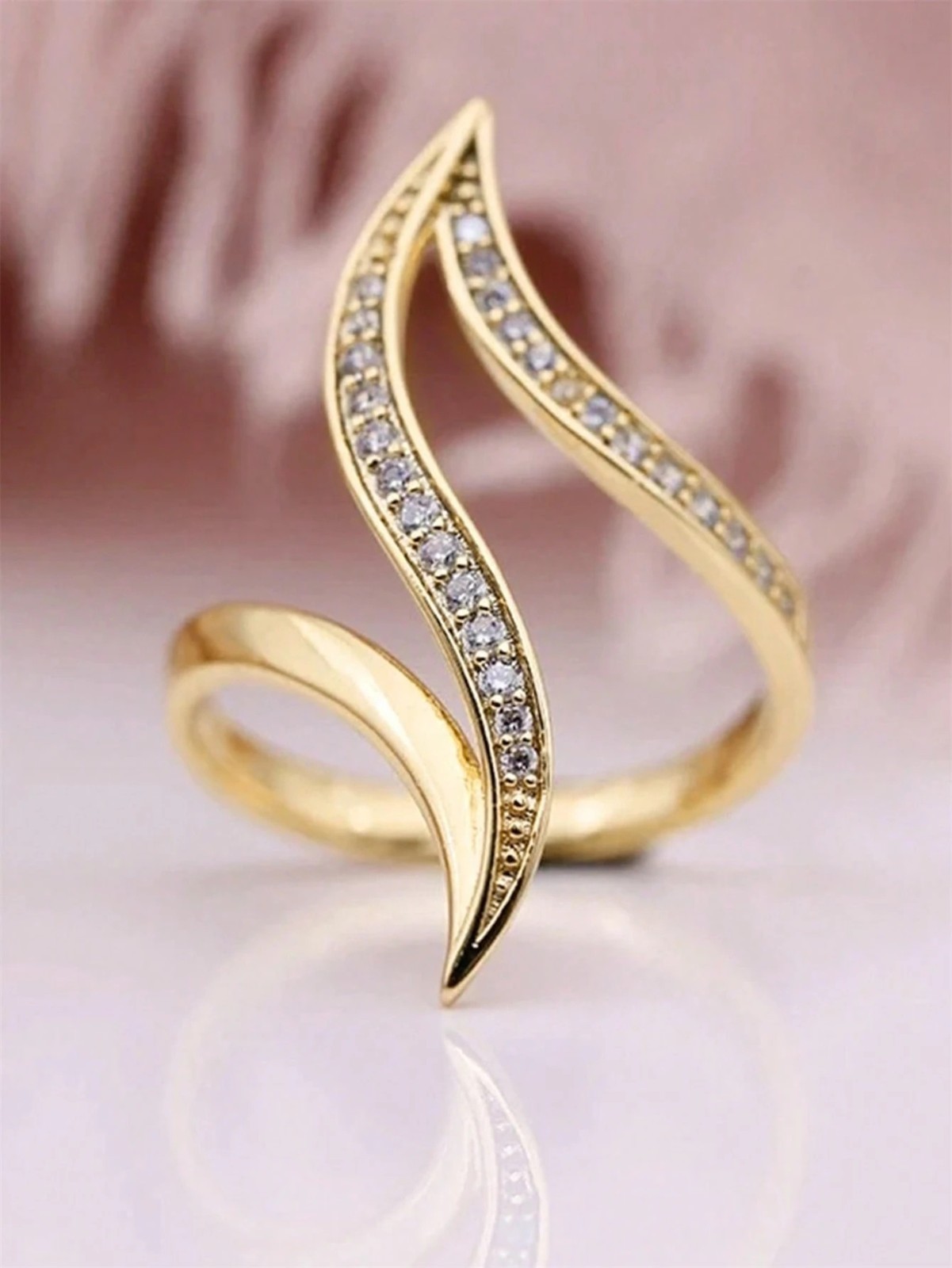 Elegant Cubic Zirconia Ring Curve Twist Women's Party Engagement Ring Gift Her
