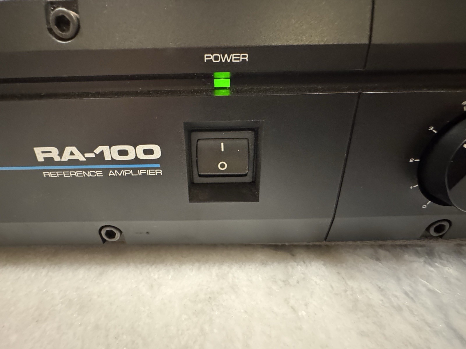 Alesis RA-100 Reference Amplifier 75 WPC @ 4 Ohms Stereo - Tested Working Video