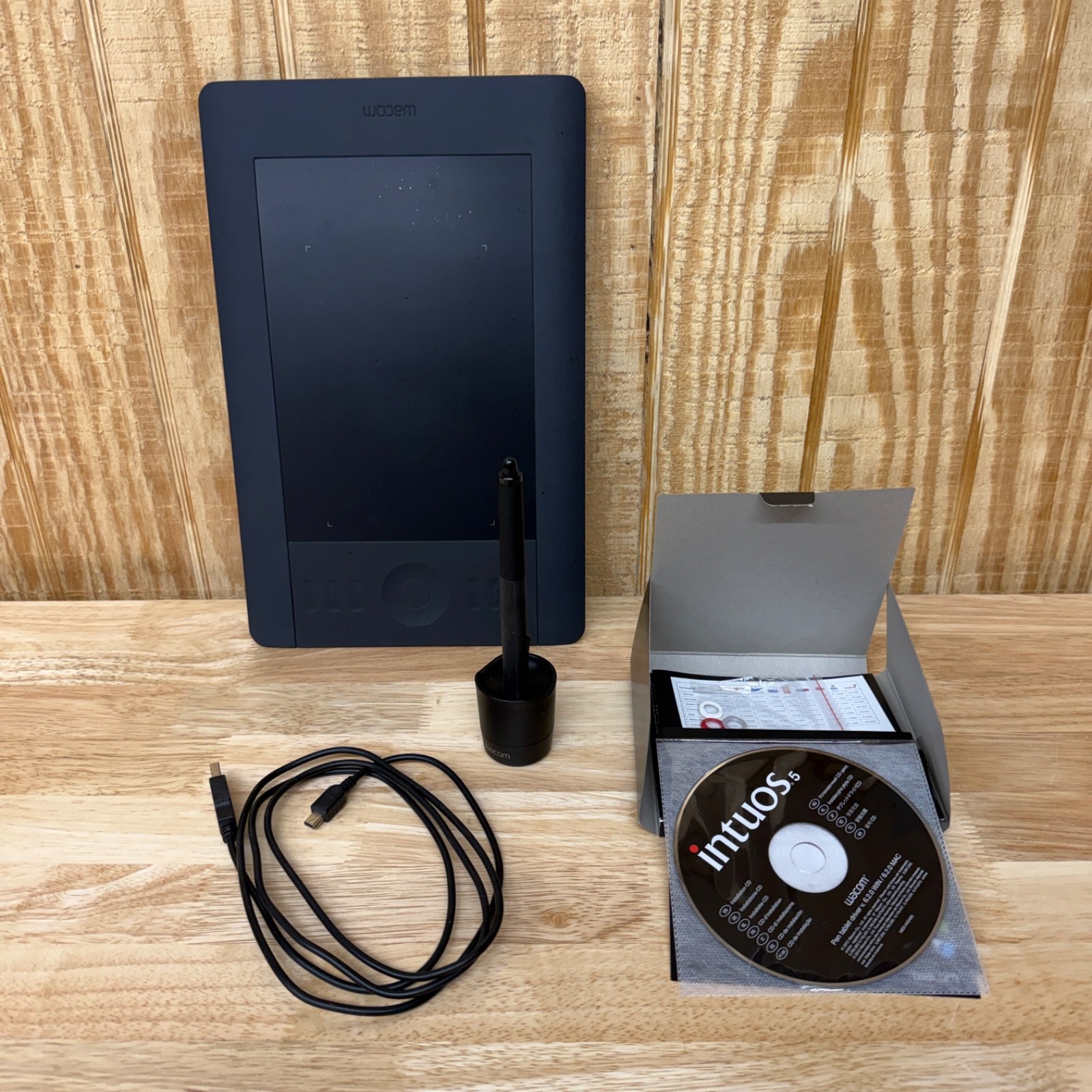 Wacom Intuos 5 Touch Small Pen Tablet (PTH450) With Pen, Cable And Software