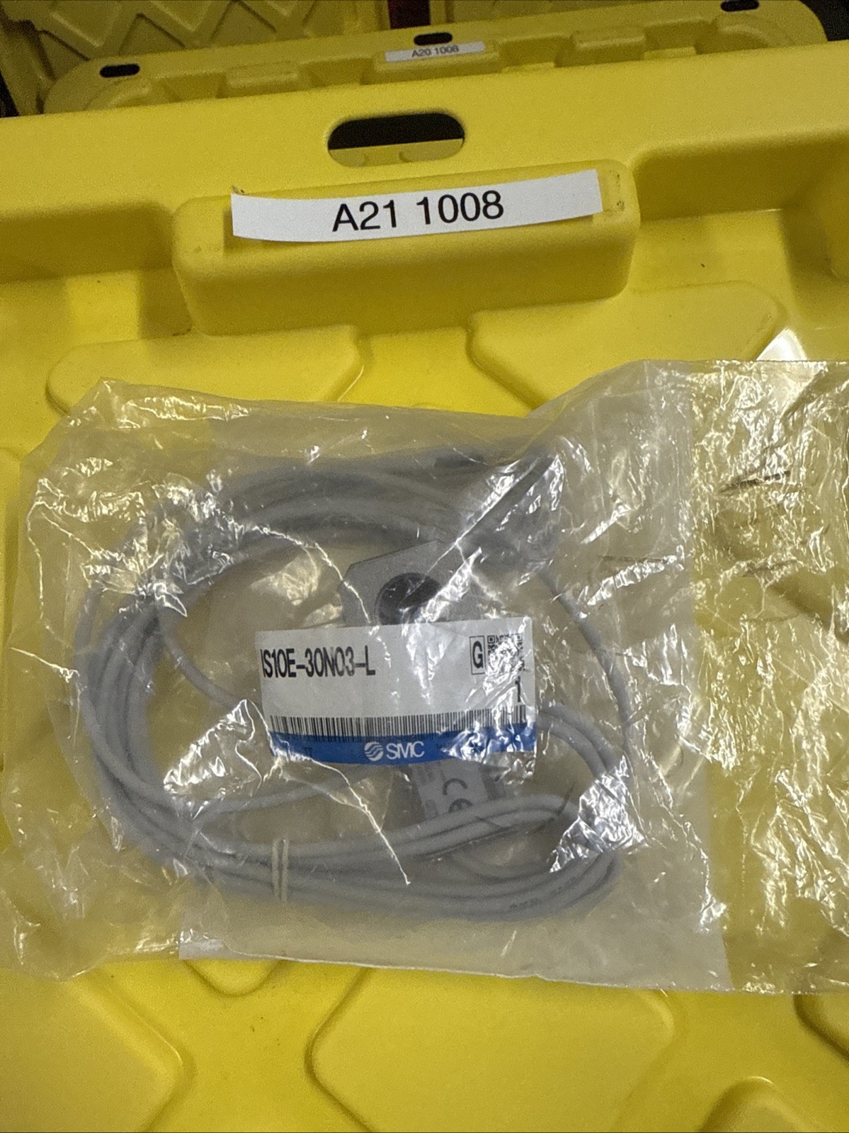SMC IS10E-30N03-L / IS10E30N03L (NEW NO BOX)