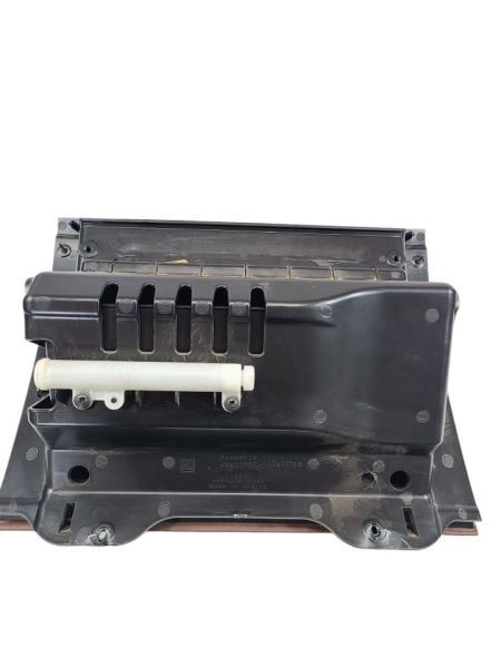 SILVRDO15 2017 Glove Box 600726