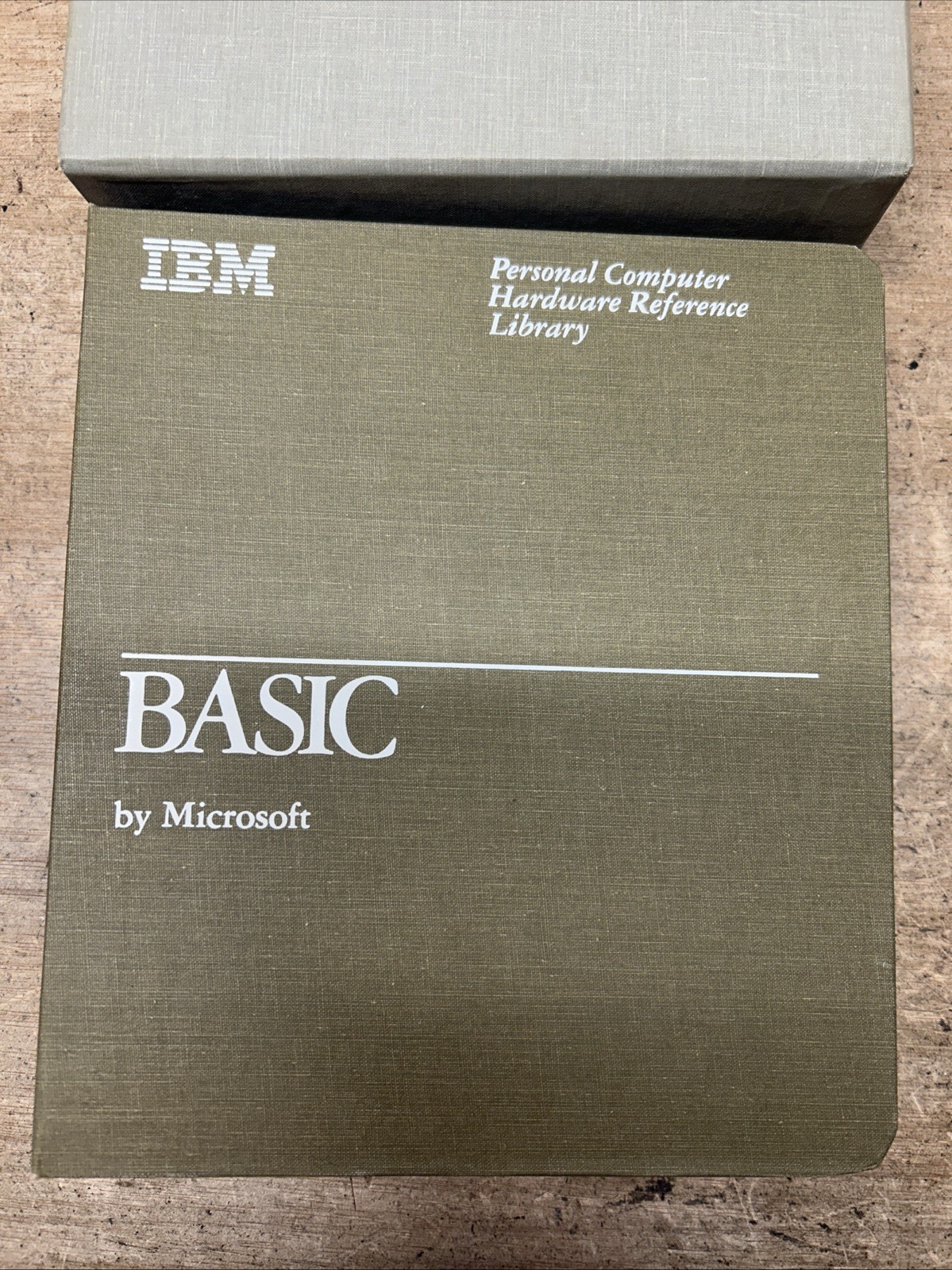 IBM BASIC Reference 1982 1.10 2nd Edition 6025013 (No Software)