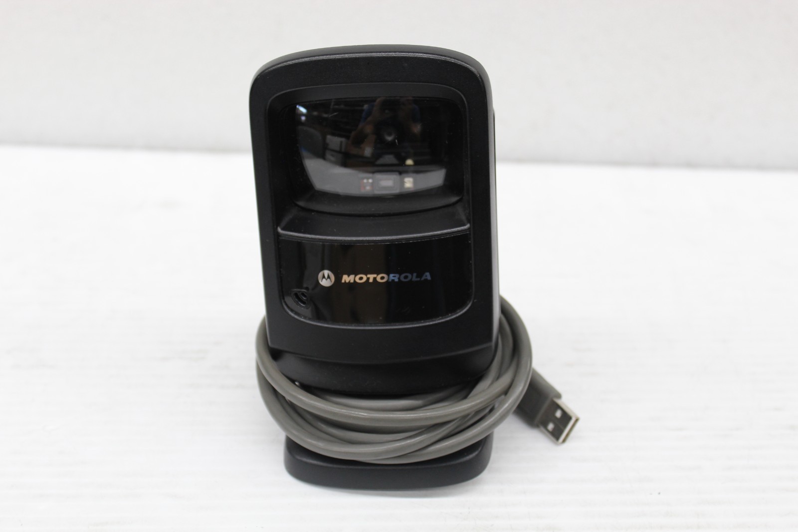 Qty Available Motorola DS9208-SR00004NNWW USB Omnidirectional Barcode Scanner