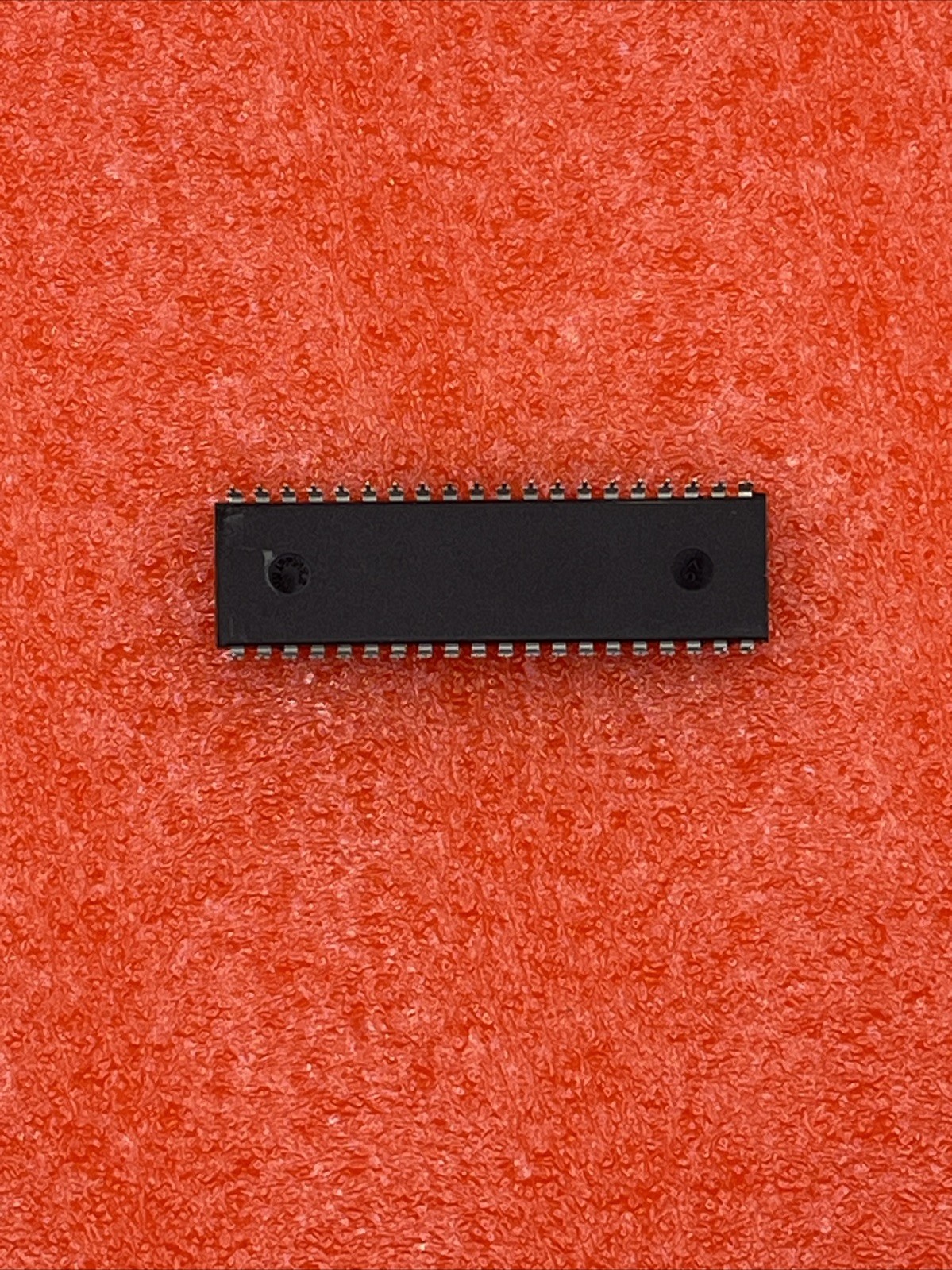 MC68A45P MOTOROLA Character Display Controller, 80 X 24 Characters PDIP40 - NOS