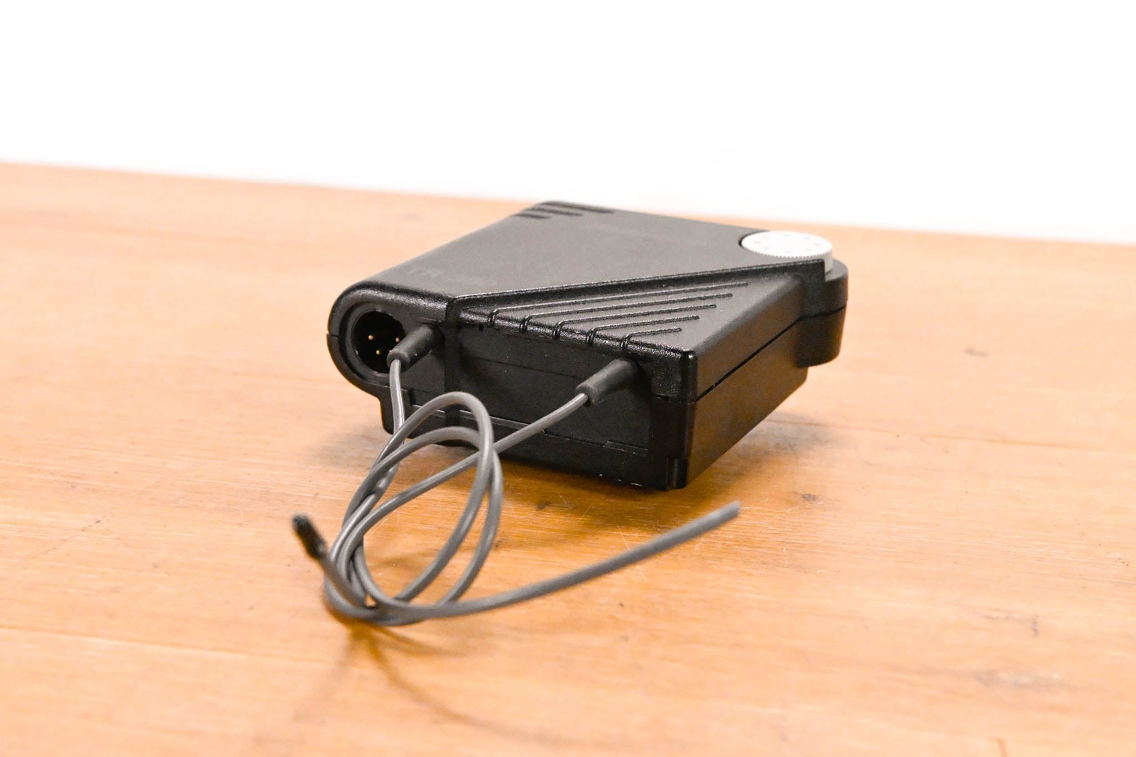 Telex RadioCom TR-300 VHF Wireless Beltpack Transceiver CG01NFY