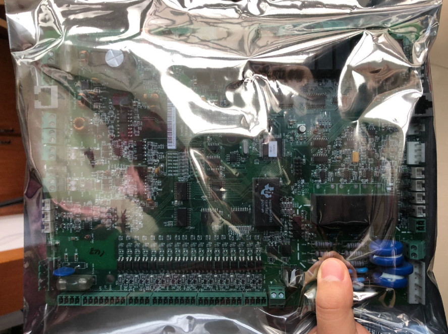 New In Box EMERSON Vertiv ACM03U1 control board