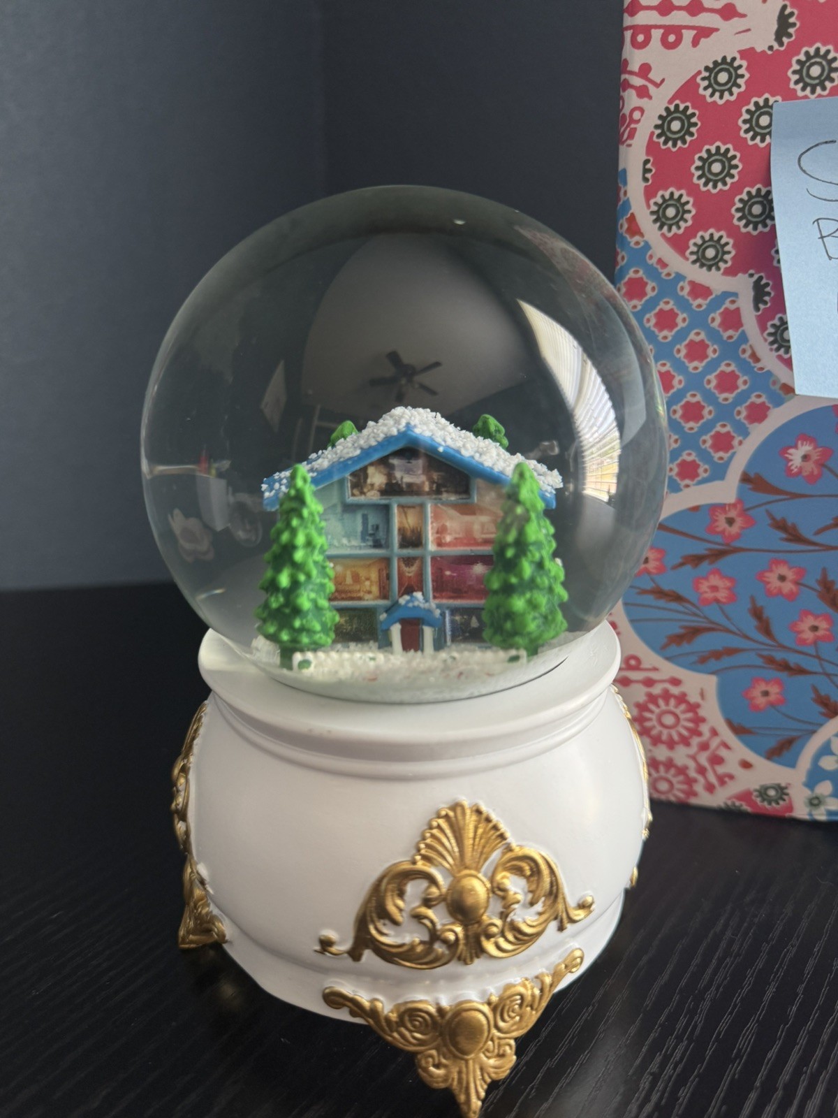 Taylor Swift 2023 Authentic Lover Snow Globe