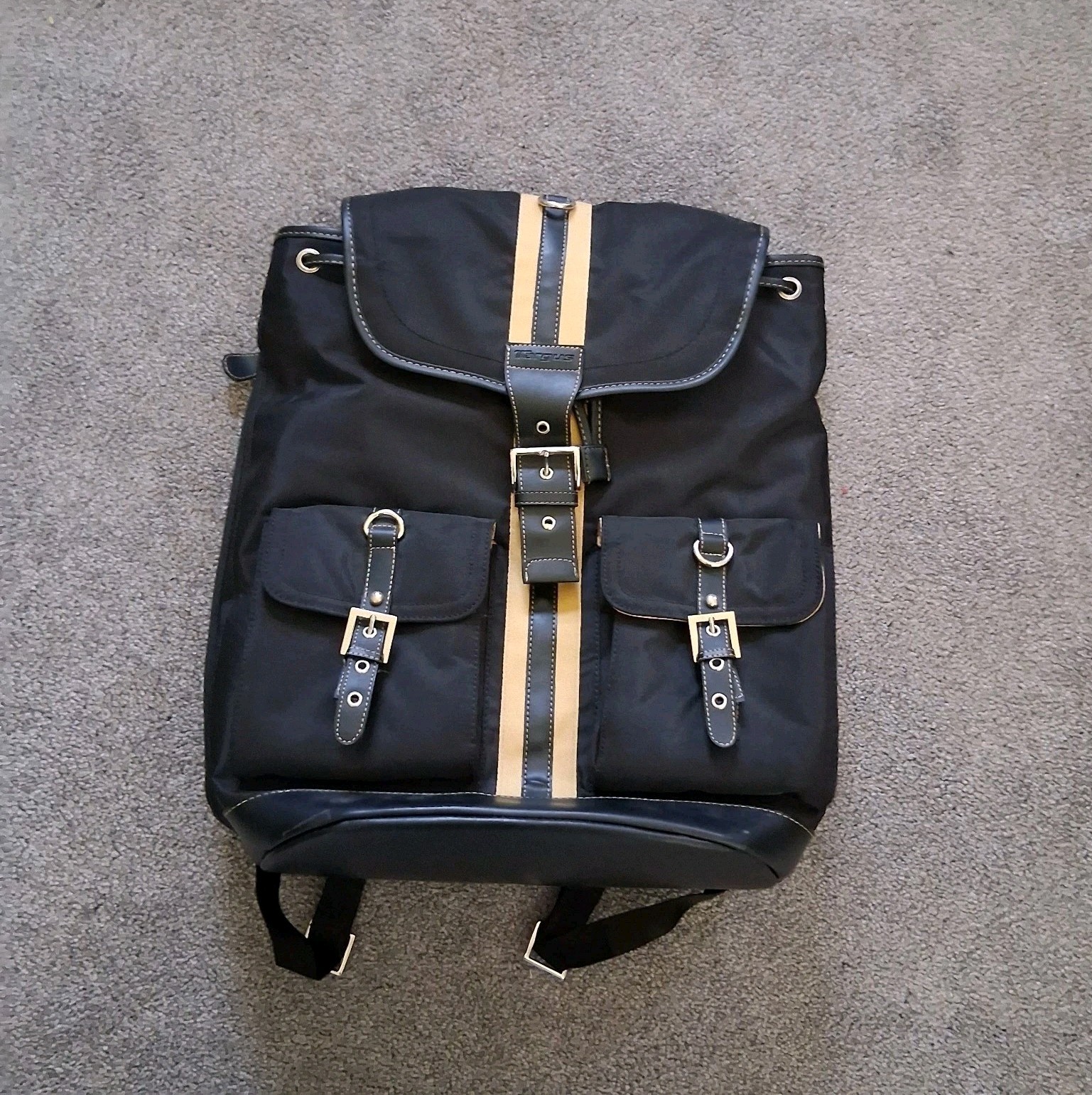 Targus Getta 15" Laptop Backpack Book Bag TLB004-10 Black Beige NEW With Tags
