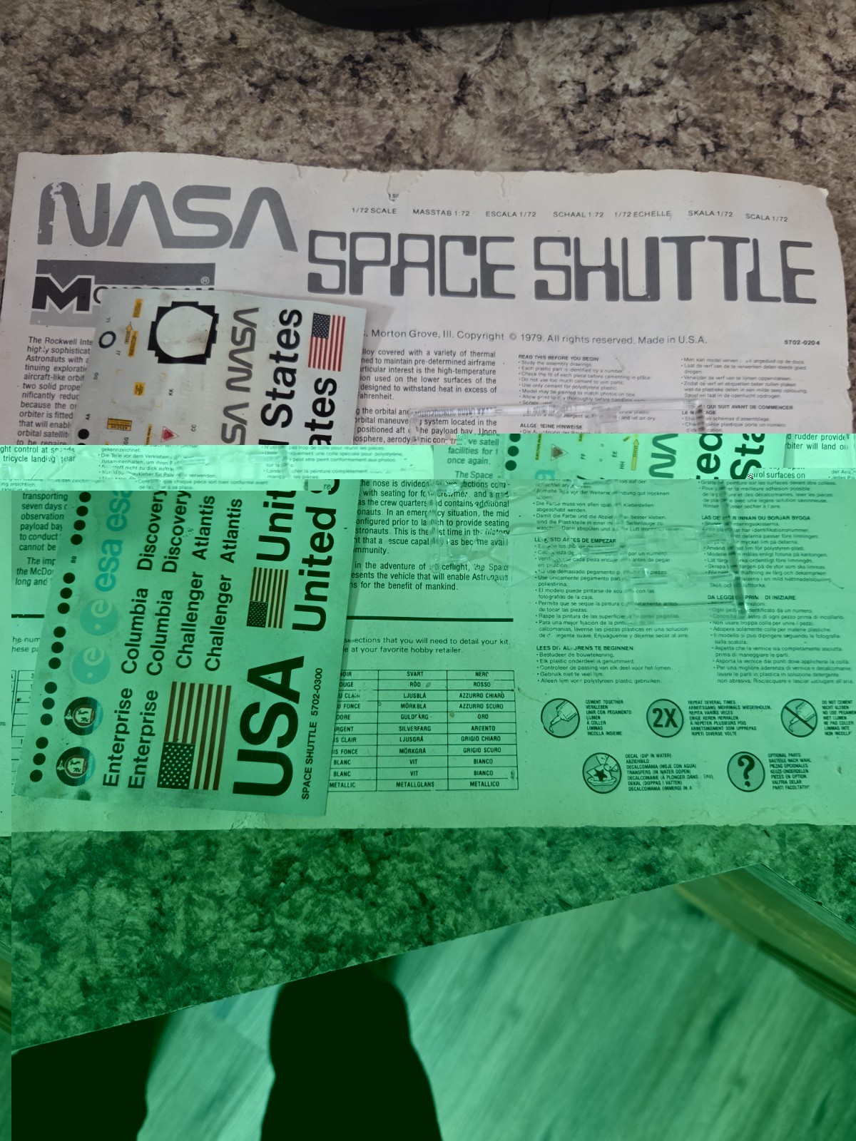 MONOGRAM NASA SPACE SHUTTLE CHALLENGER PLASTIC MODEL KIT 1:72 BOXED 5702 SEALED