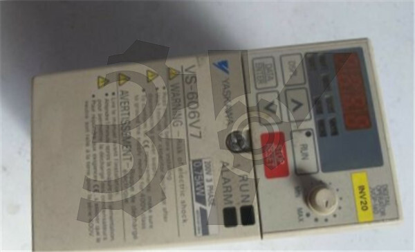 1PCS YASKAWA INVERTER CIMR-V7AT20P7 0.75KW Used