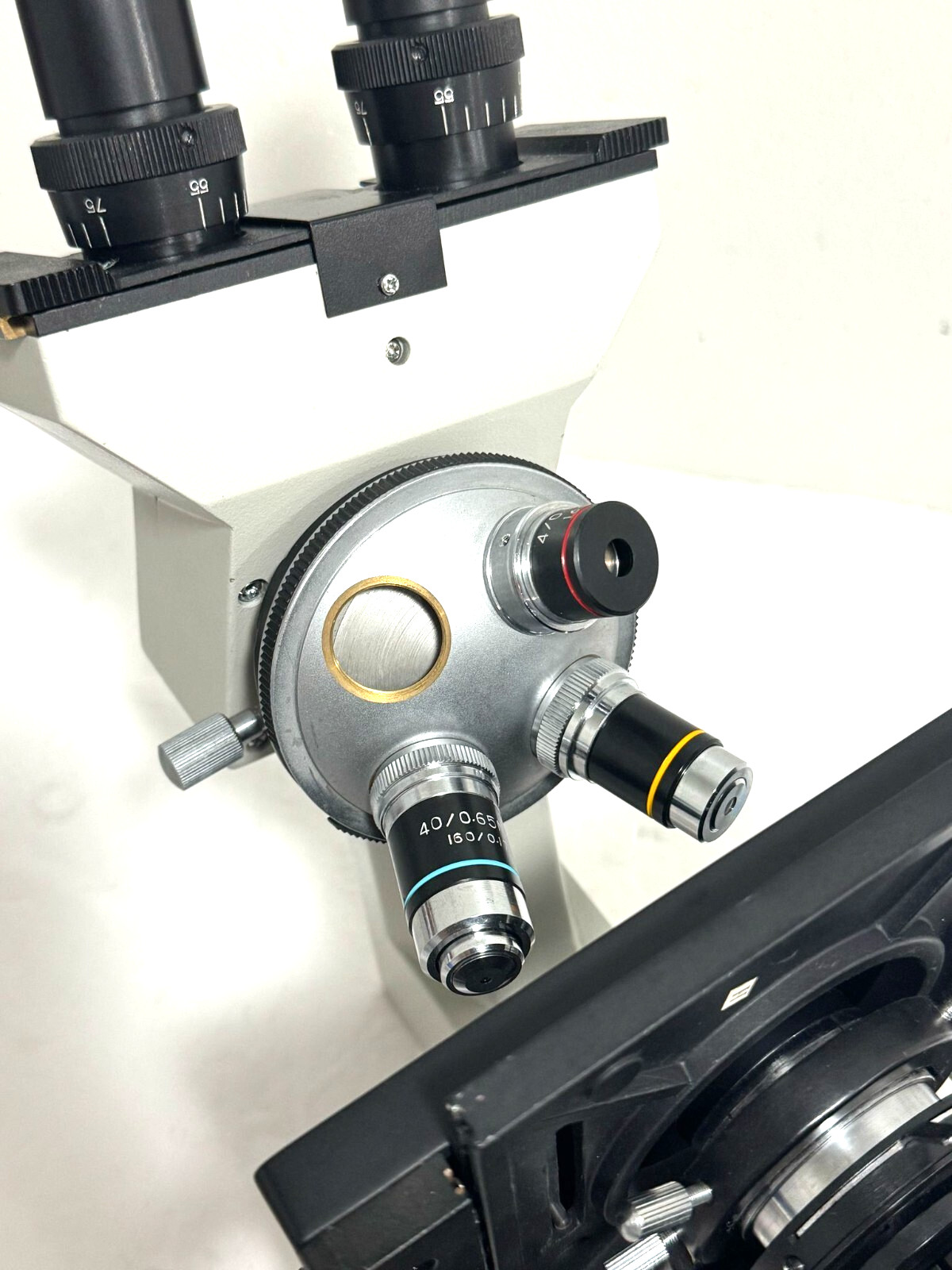 Omano Binocular Microscope w/ 10/0.25 4/0.1 & 40/0.65 Objectives
