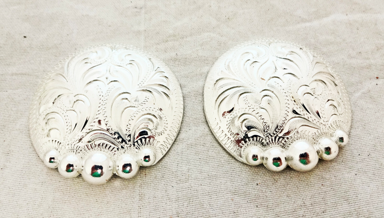 Manzanillo Silver Plate Conchos Hansen Western Gear Screw Backs Horse Tack Pair