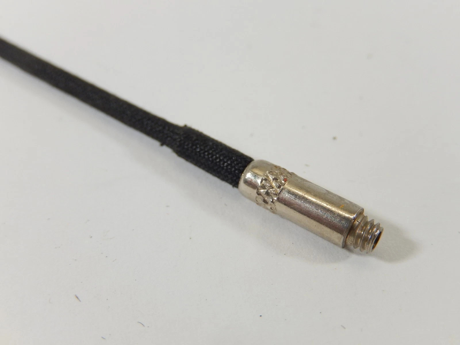 VINTAGE GERMANY 8.5" CLOTH CLAD SHUTTER RELEASE CABLE