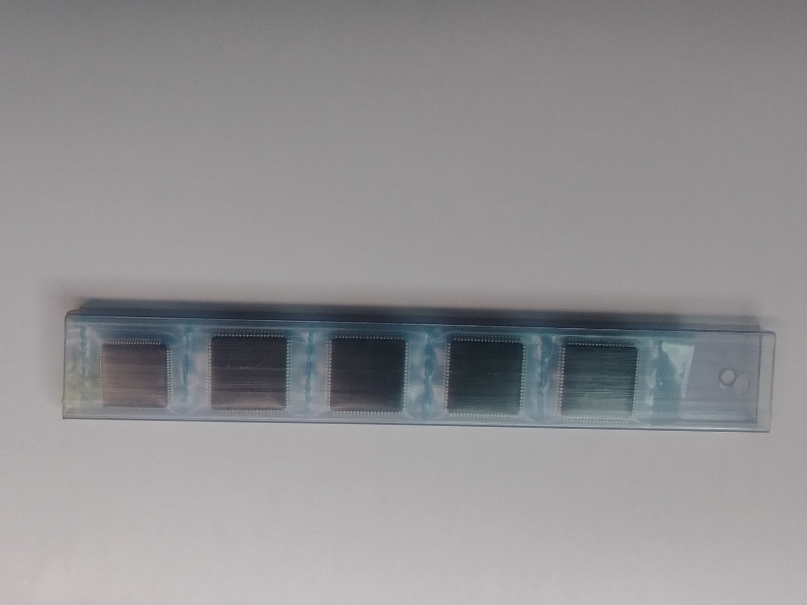 lot 5pc Microchip dsPIC30f6010
