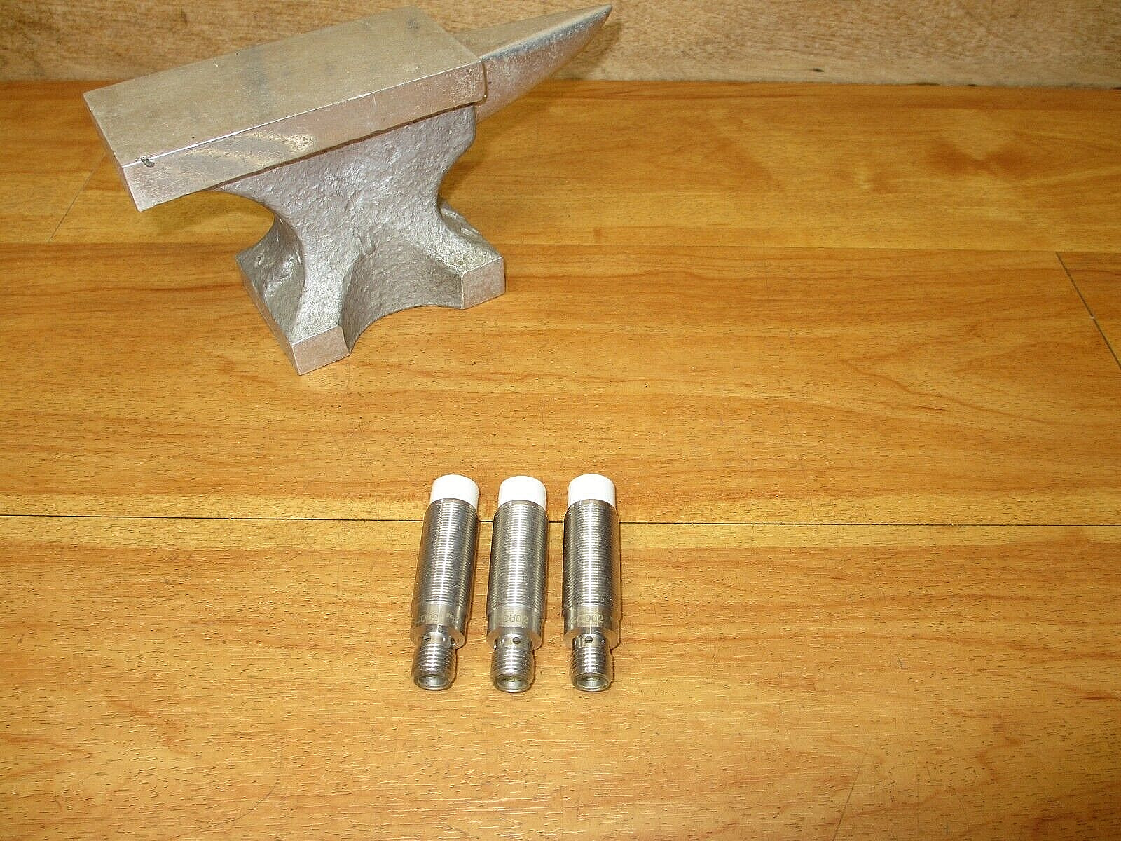 IFM Efector IGC002 (LOT OF 3) *USED?* Inductive Proximity Sensor