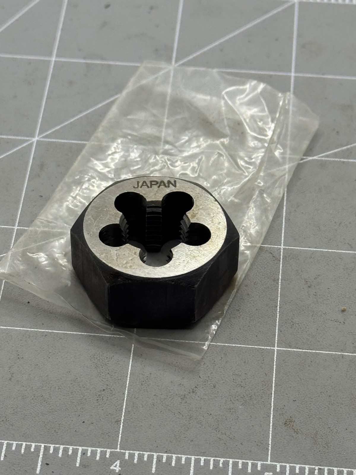 1/2-20 UNF Threading Die Hexagon Round Die Metalworking Tool Thread Cutter