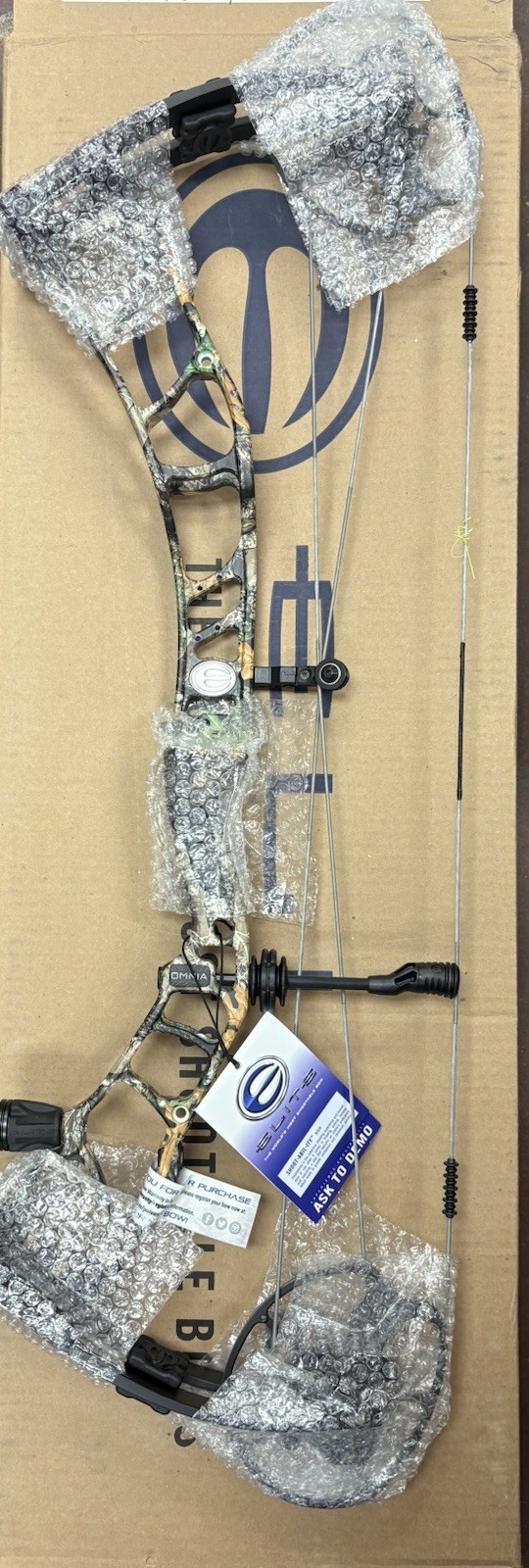 Elite Omnia New in Box RH Realtree Edge 24".5-30" 70#