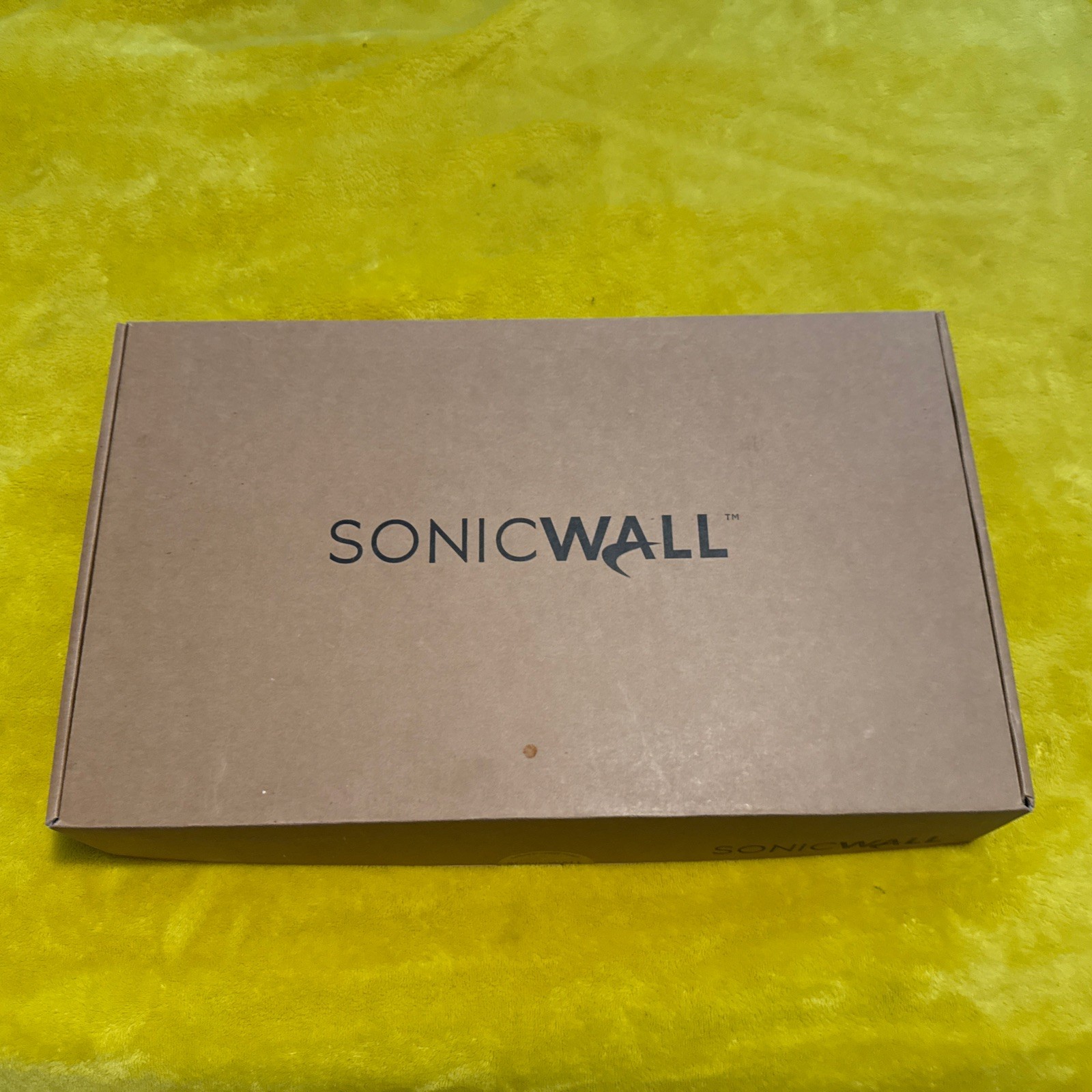 SonicWALL TZ600 01-SSC-0210 Firewall Network Security Appliance -  NEW