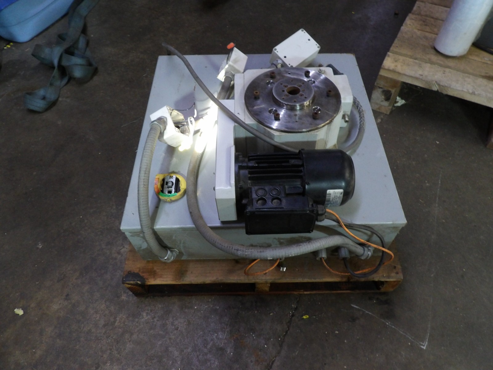 Weiss TC220T Rotary Indexing Table and controls