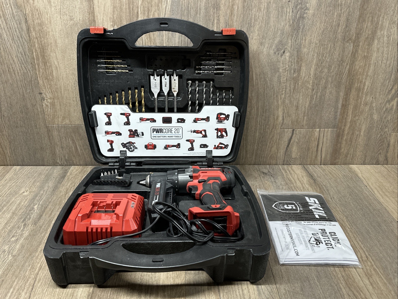 SKIL CORDLESS DRILL KIT HD527801 W/ Battery + Charger + Bits