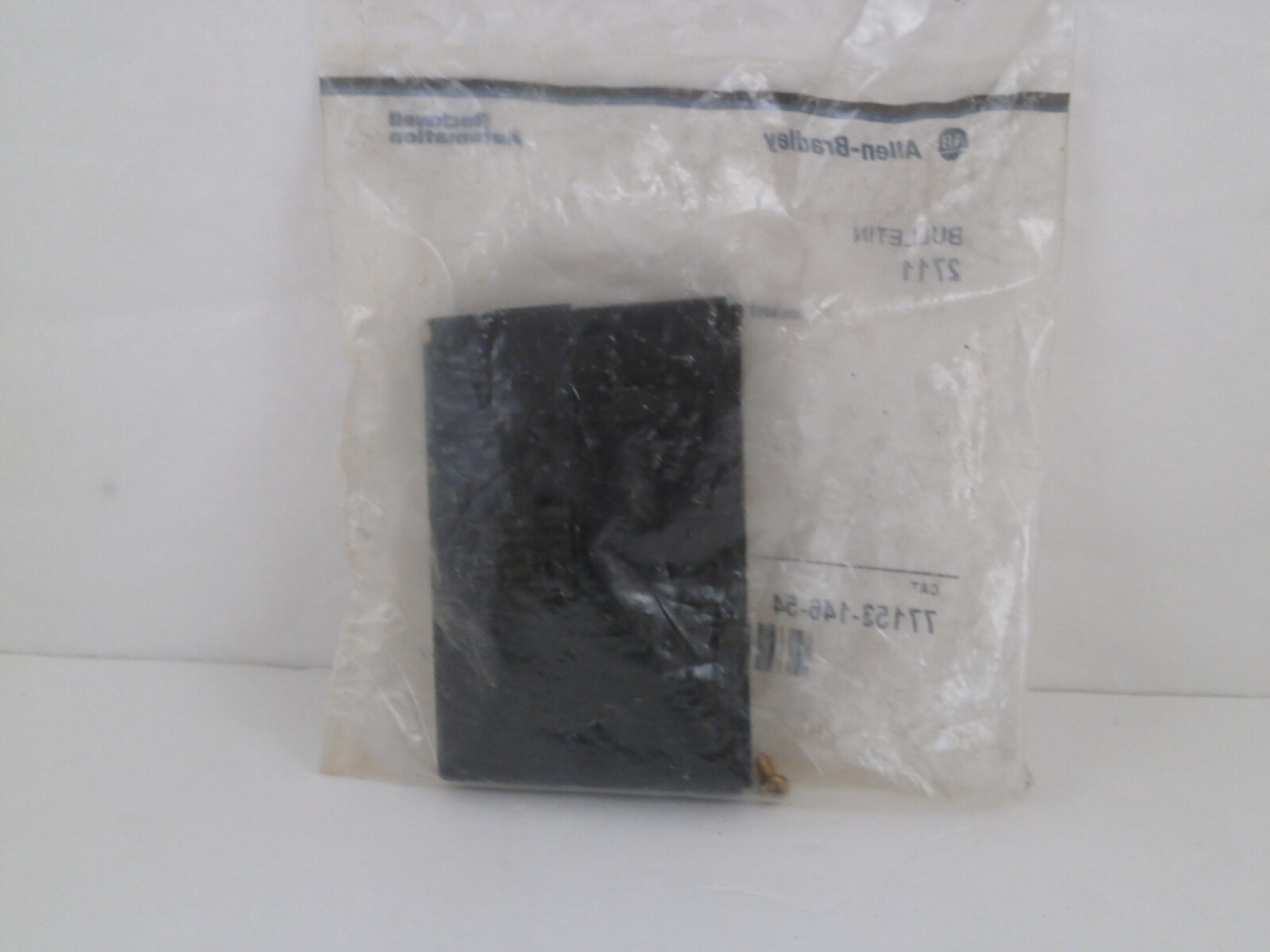 ALLEN BRADLEY MEMORY CARD RETAINER KIT 77153-146-54 *NEW/ SEALED IN ORIGINAL PAC