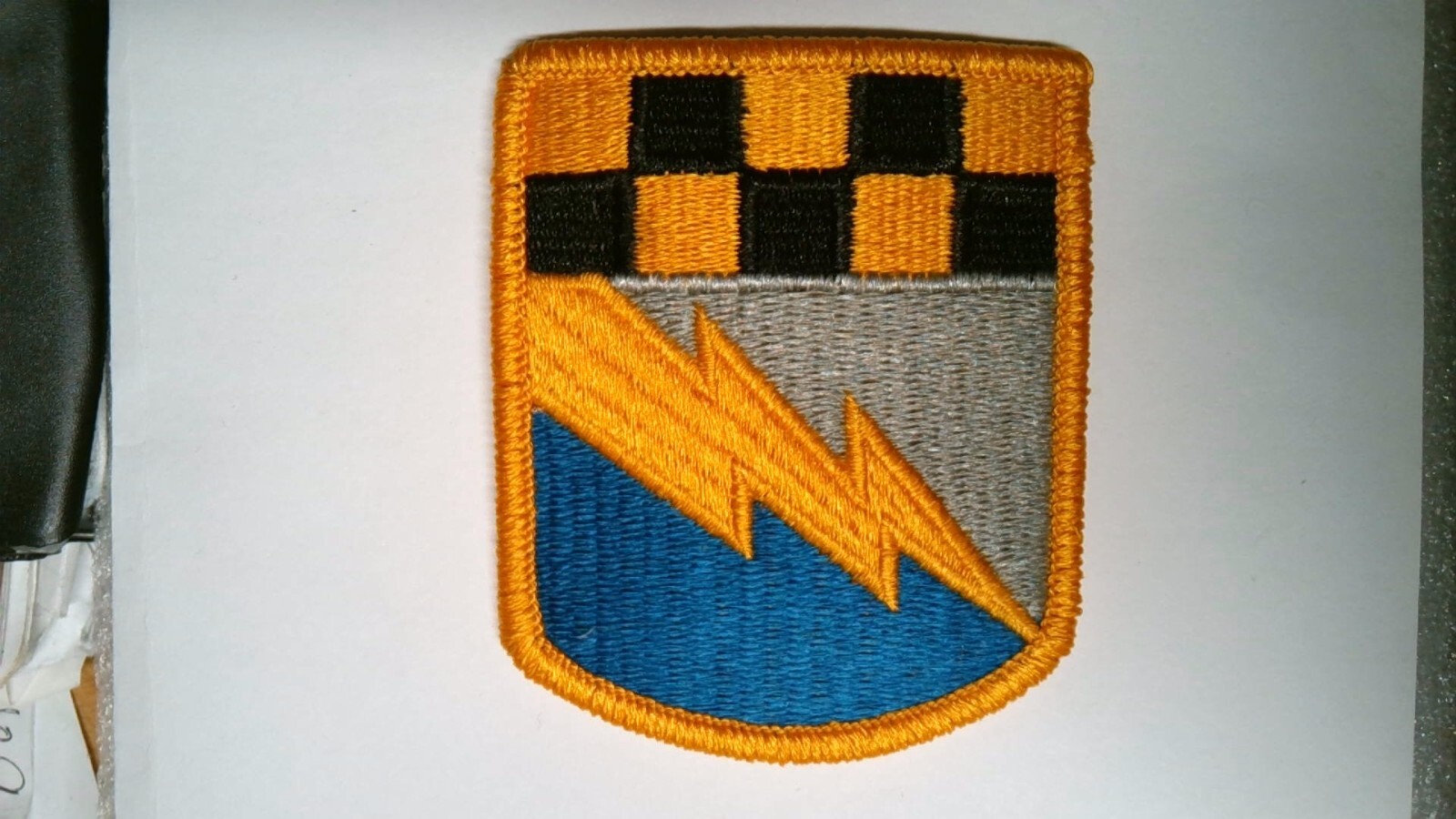 US MILITARY INSIGNIA PATCH COLORED US ARMY 525TH MILITARY INTELLIGENCE BRIGADE