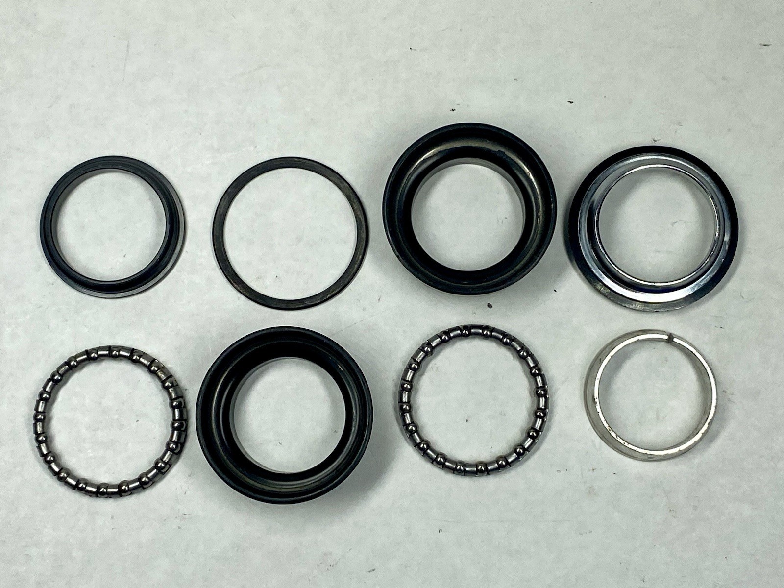 Vintage WTB Momentum Comp ST 1 1/8” Threaded MTB Headset Black