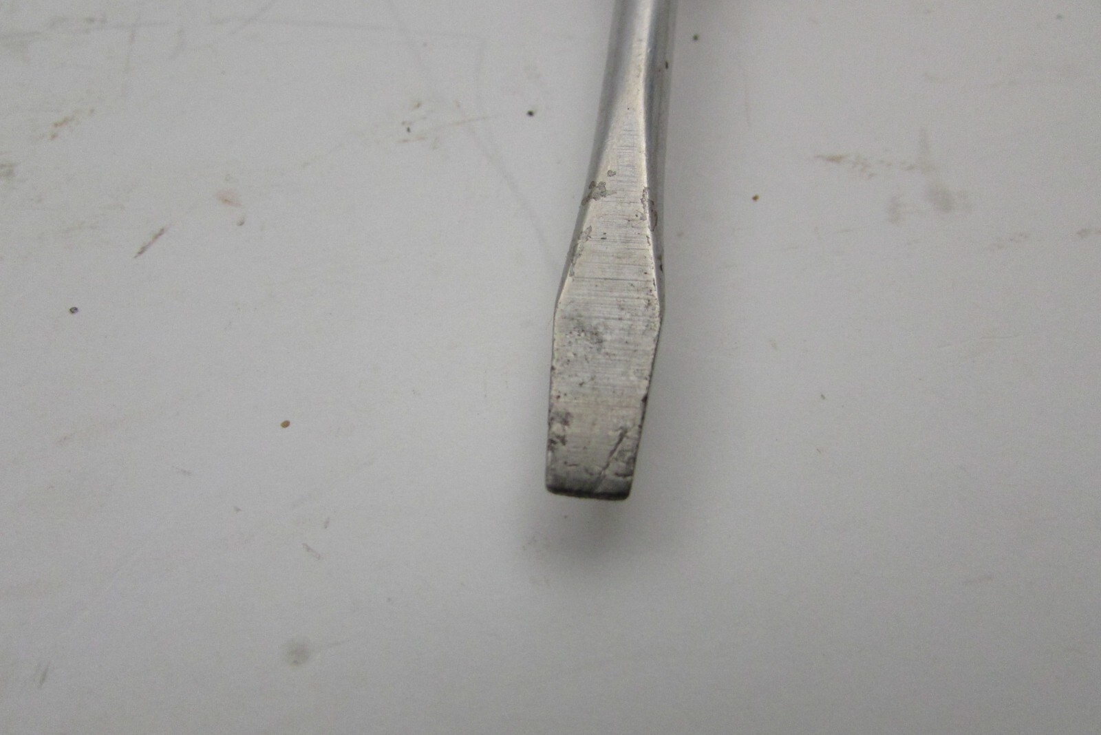 VINTAGE SNAP ON TOOLS FLAT BLADE SCREWDRIVER - BLACK SQUARE HANDLE - SSD2
