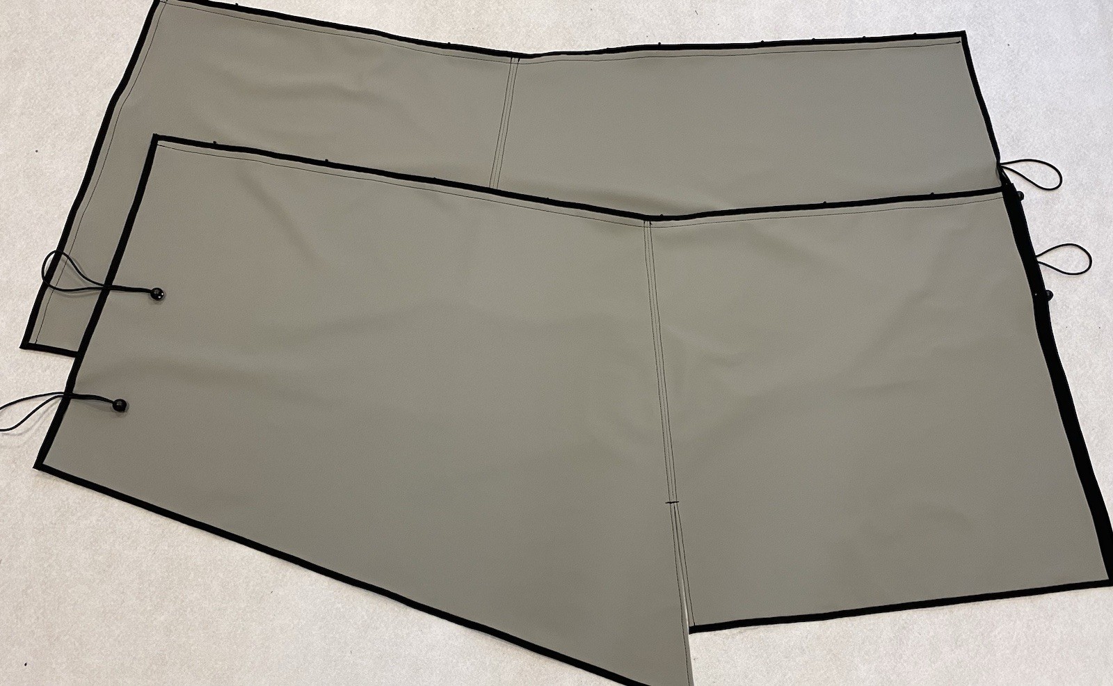 Kenworth T680 WINDSHIELD CURTAINS. NO RAILS!