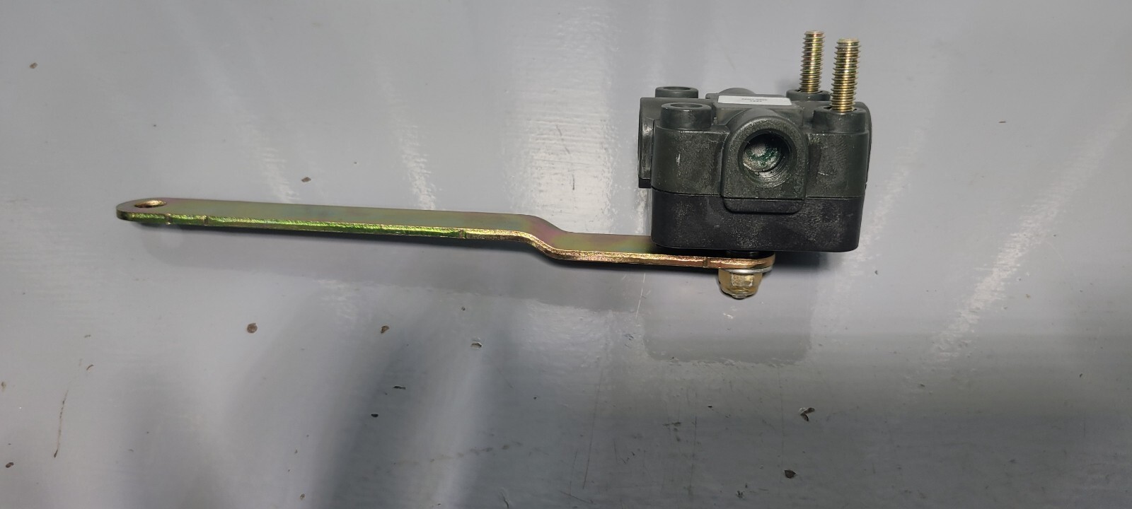BARKSDALE HEIGHT CONTROL LEVELING VALVE 52321 Q203 SERIES TRUCK, TRAILER, BUS