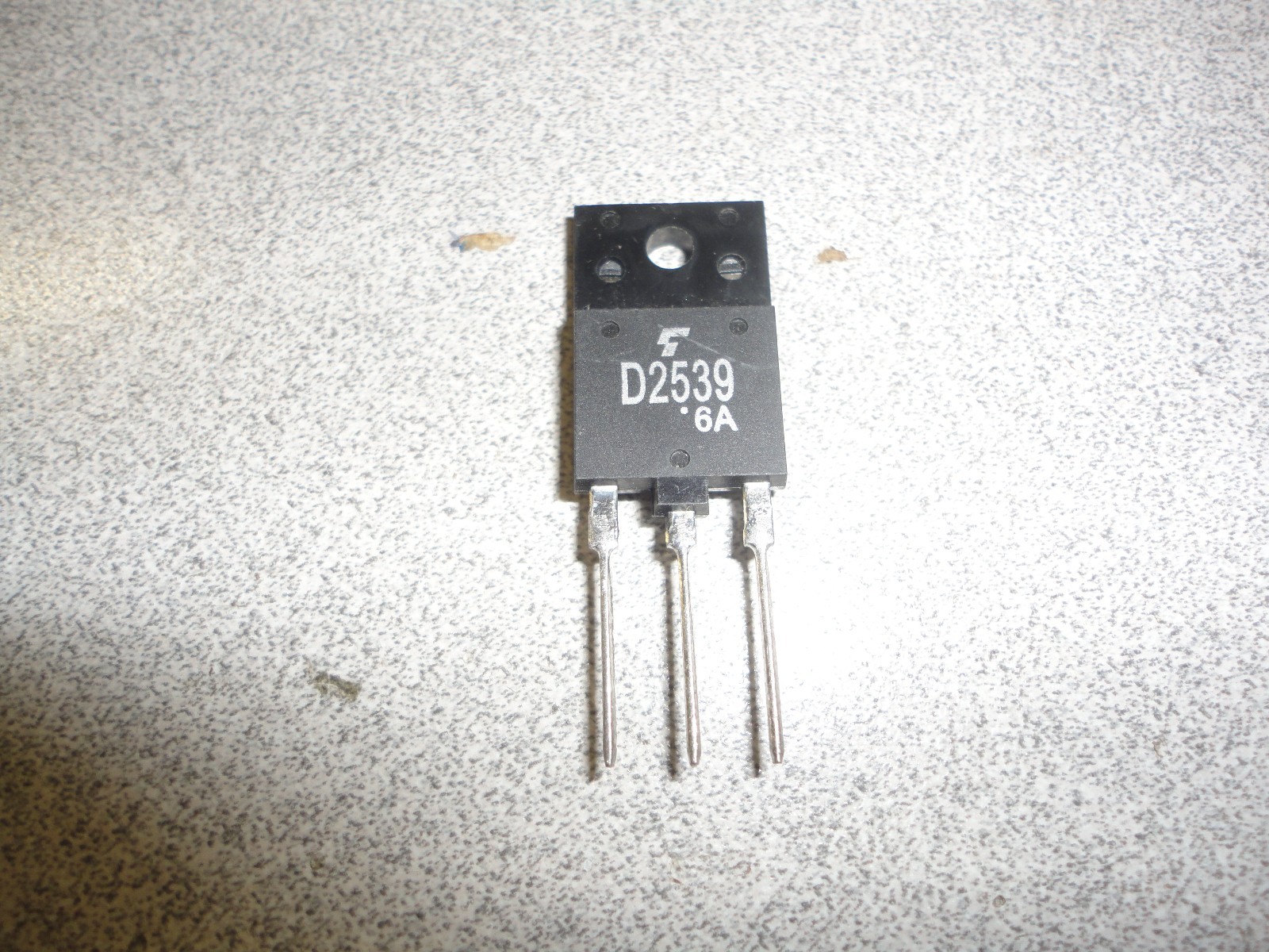 TOSHIBA HORIZONTAL OUTPUT TRANSISTOR 2SD2539 USED IN MANY TV SETS