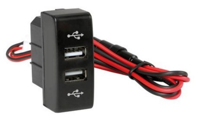 For Truck Mercedes Actros MP3 USB Charger 12V/24V Max 3A Outlet Double/Dual Port