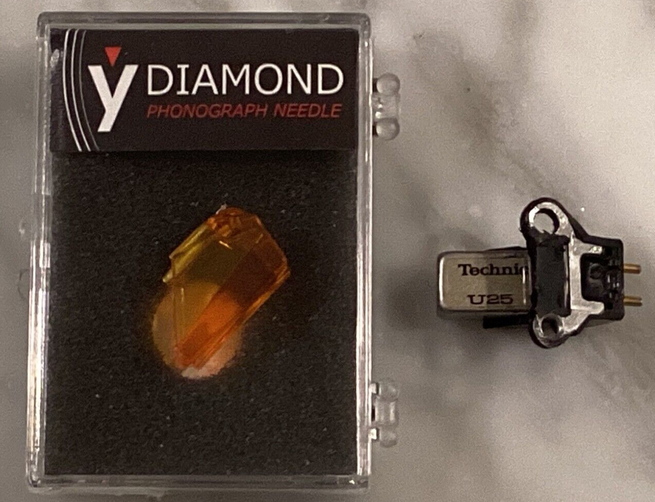 TECHNICS U25 CARTRIDGE AND NEW AFTER MARKET STYLUS IN PLASTIC DISPLAY CASE ;